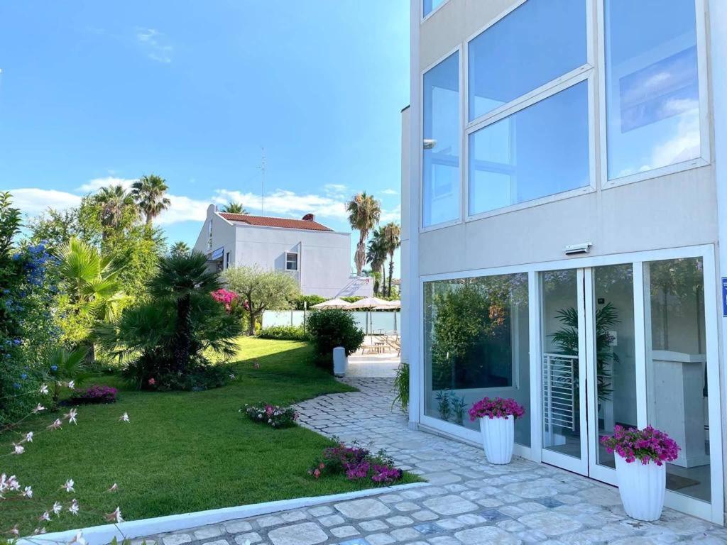 Path House - Etna & Sea View Aparthotel Riposto Exterior photo