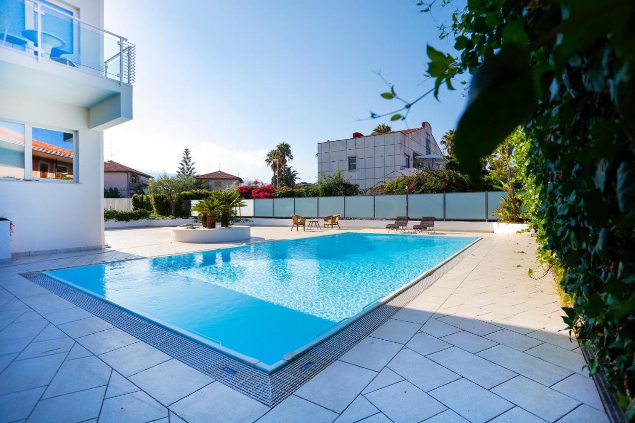 Path House - Etna & Sea View Aparthotel Riposto Exterior photo